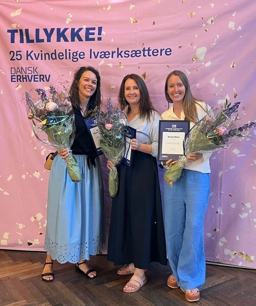 Roccai's founders Nanna Munkholm, Jane Ulsøe and Nanna Ulsøe at Dansk Erhverv's 25 Kvindelige Iværksættere award ceremony in Aarhus